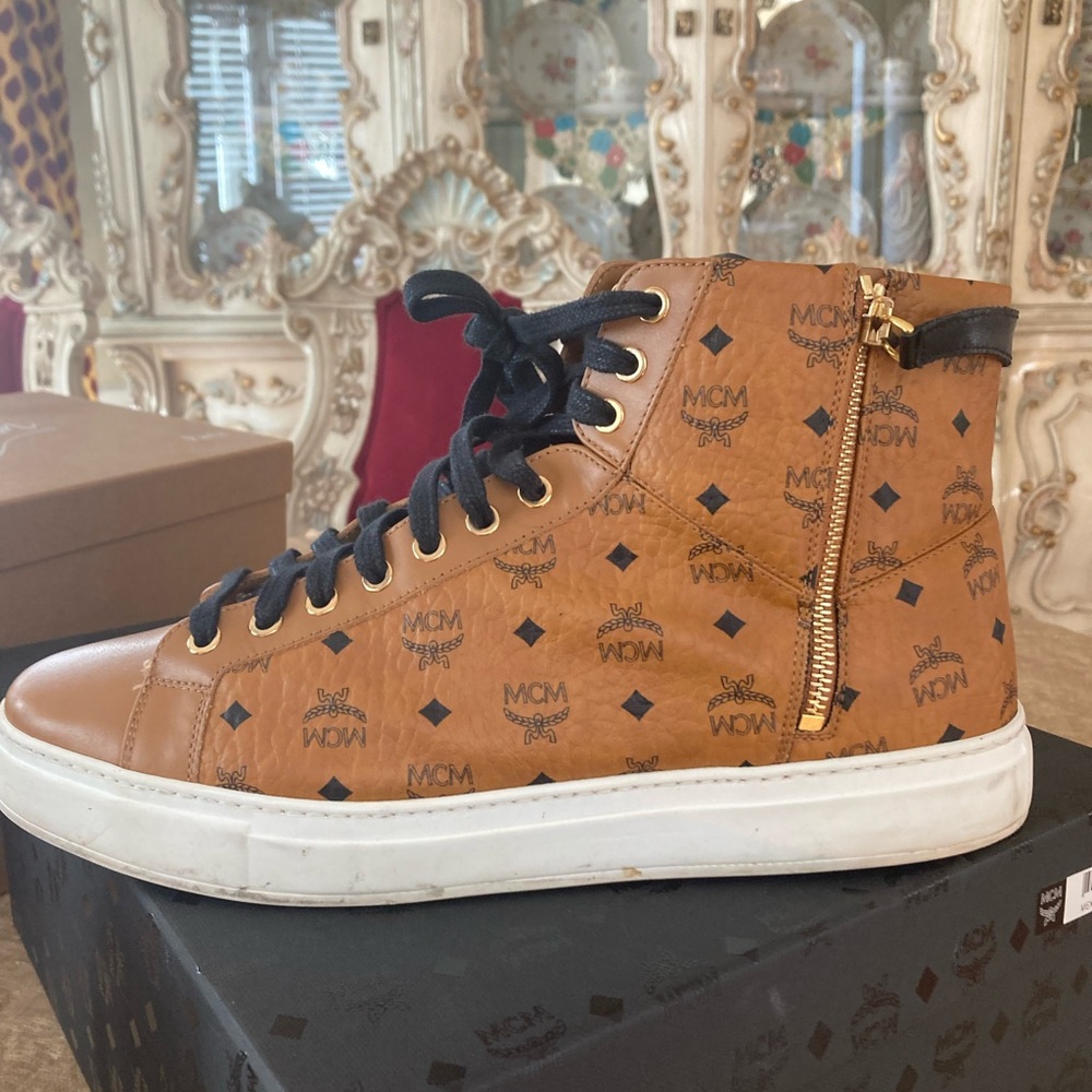 Mens MCM signature high tops